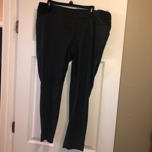 Adorable Old Navy Maternity Pants